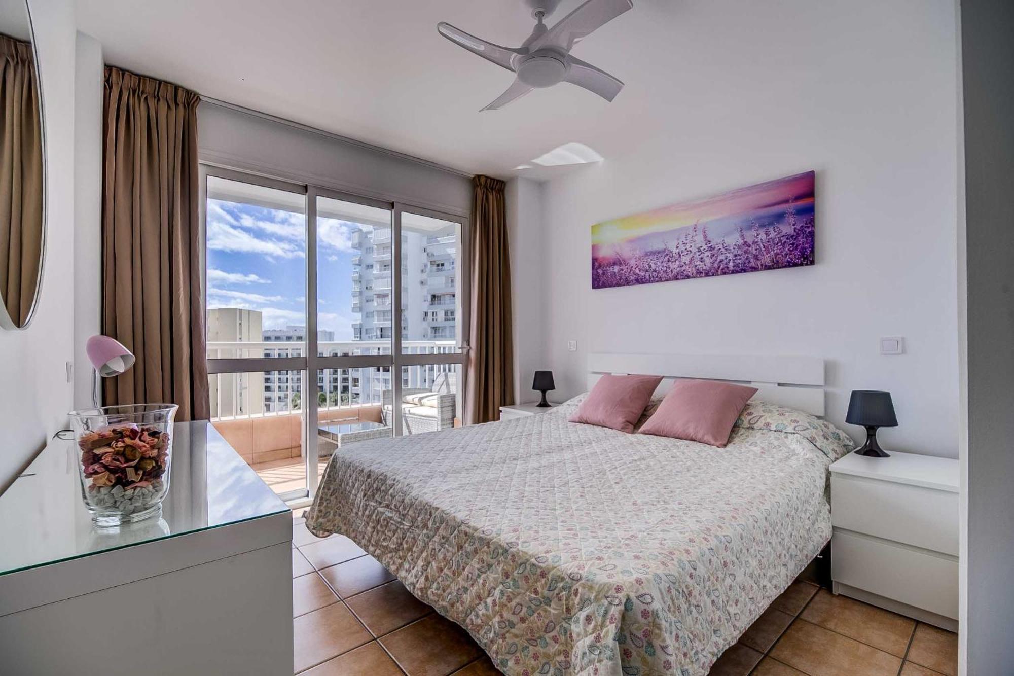 Puerto Marina, Apartamento Frente Al Mar Benalmadena Bagian luar foto