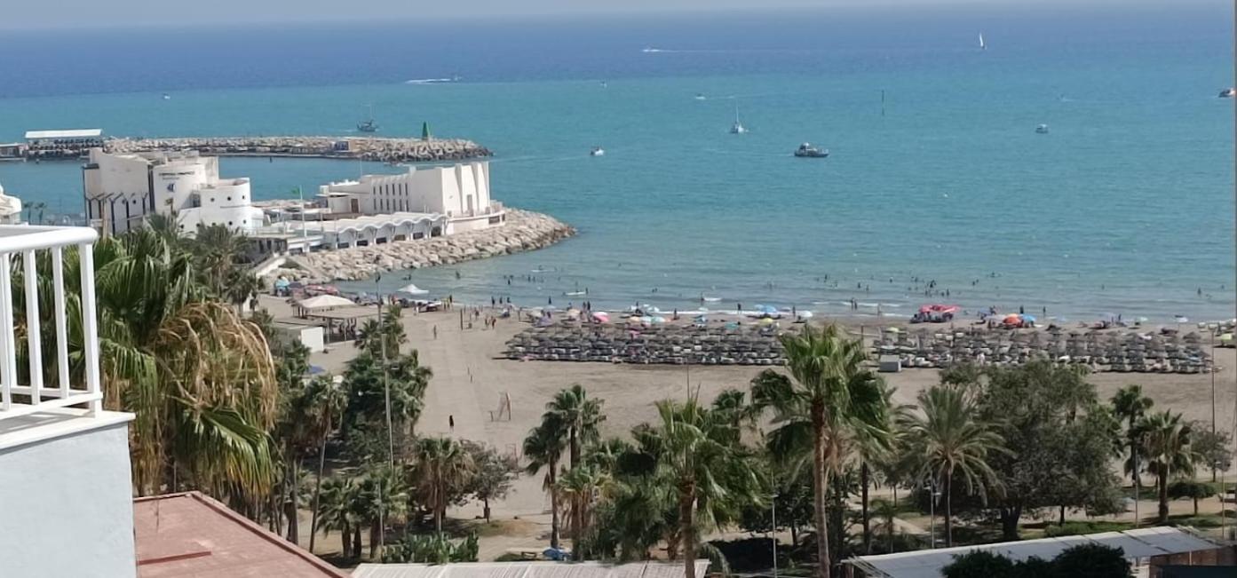 Puerto Marina, Apartamento Frente Al Mar Benalmadena Bagian luar foto